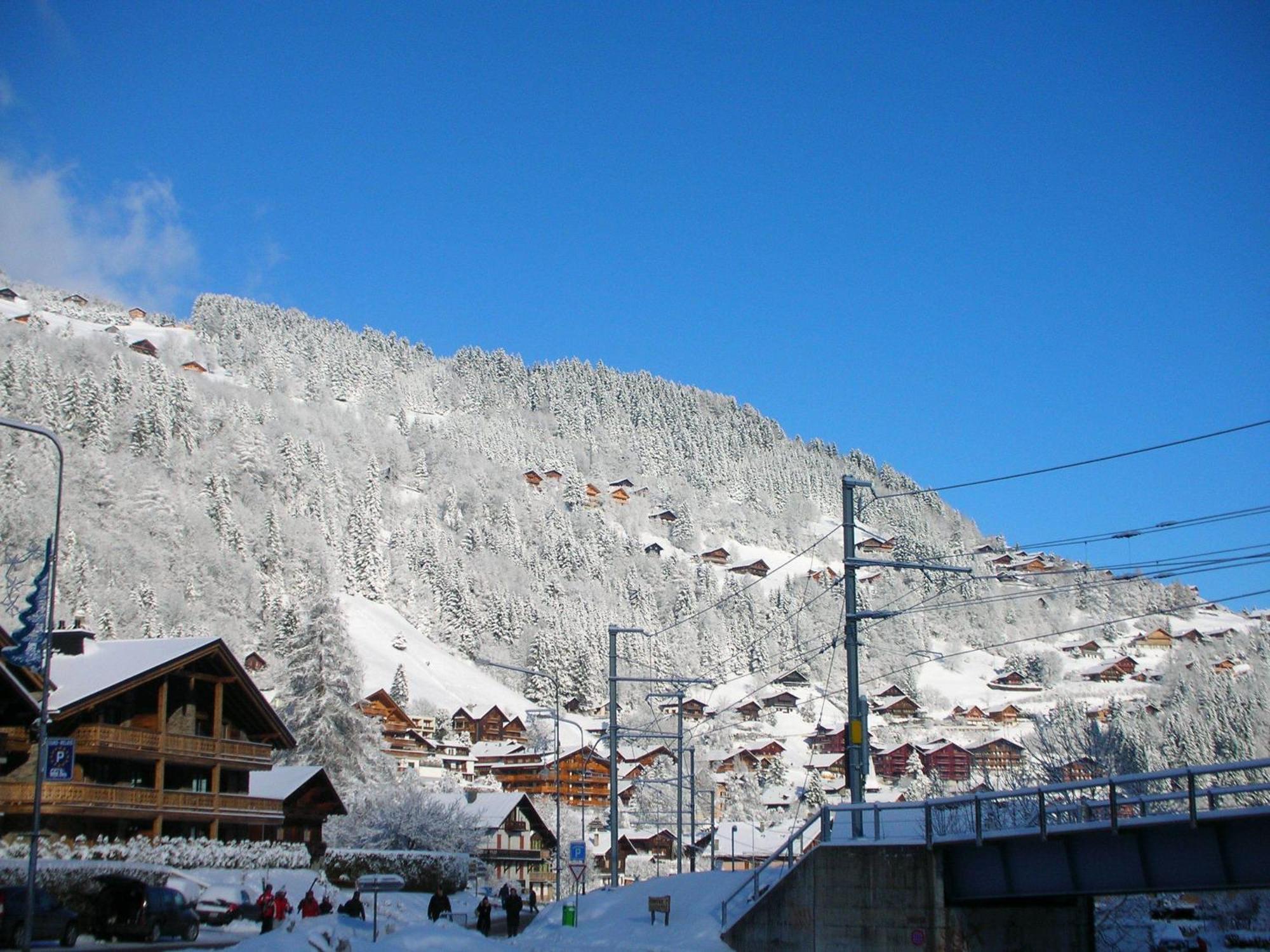 Auberge de jeunesse Backpacker Le Petit Baroudeur à Champéry Extérieur photo